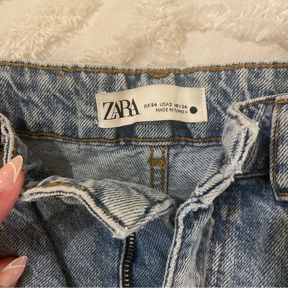 Mom Jean Shorts - Picture 2 of 5